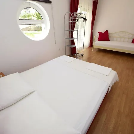 Anda-2 By Interhome