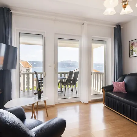 Anda-2 By Interhome * Traù