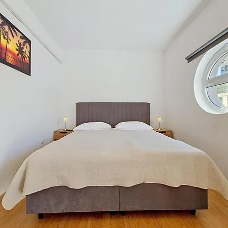 Anda-2 By Interhome