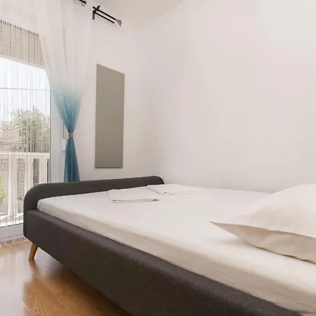 Apartamento Anda-2 By Interhome Trogir